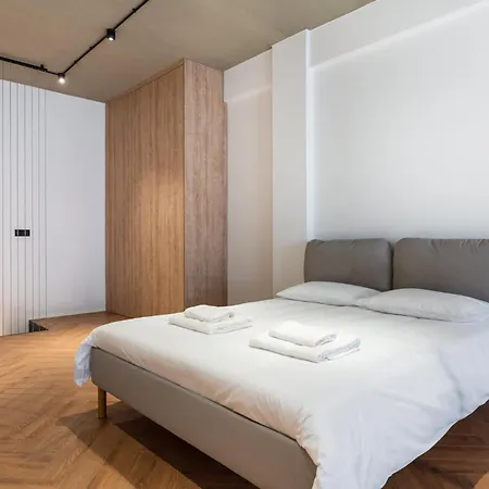 Apartament Cozy Loft With Balcony In *