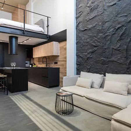 Cozy Loft With Balcony In *