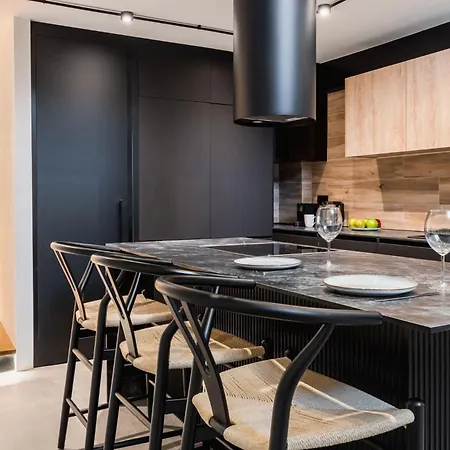 公寓 Cozy Loft With Balcony In