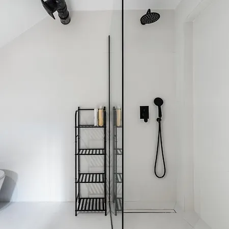 Cozy Loft With Balcony In